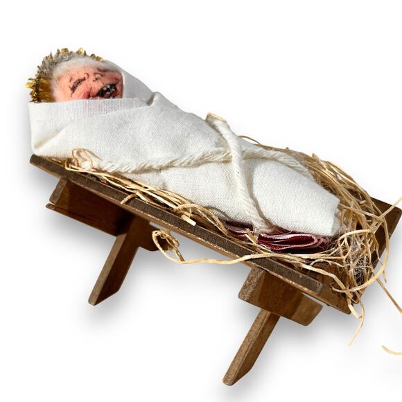 Annalee Figurine Vintage Nativity Baby Jesus 4” Wooden Manger - Picture 1 of 6
